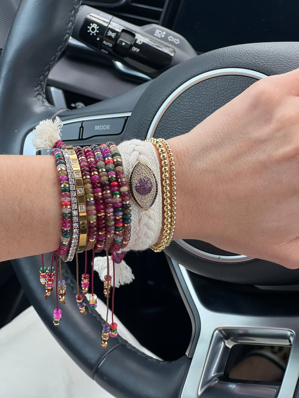 Ribbon Eye Bracelet