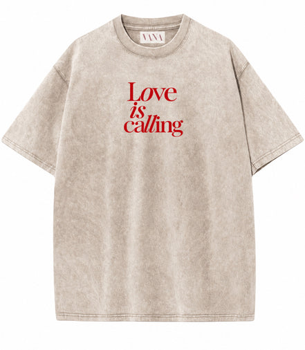 Love is Calling Oversized T-shirt