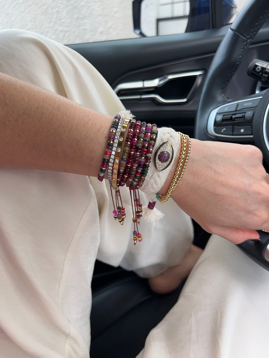 Ribbon Eye Bracelet