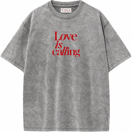 Love is Calling Oversized T-shirt